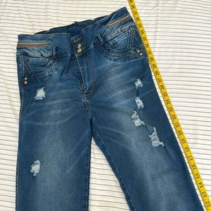 Pants made in Columbia TISSINI jeans